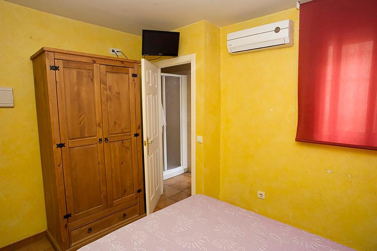 Hostal Velarde Talavera de la Reina Exterior photo